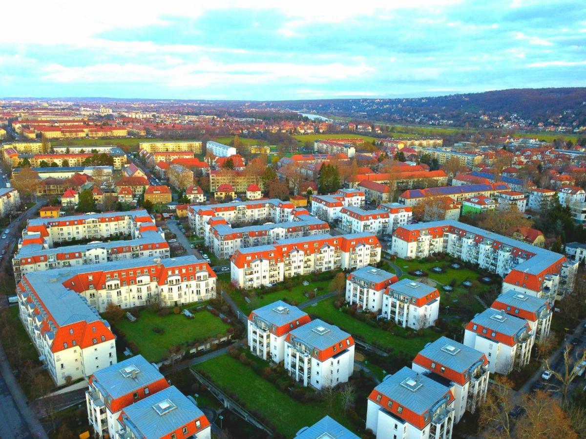 Ferienwohnung Tukan Apartment Dresden Laubegast Wlan Tv Ebike Exterior photo